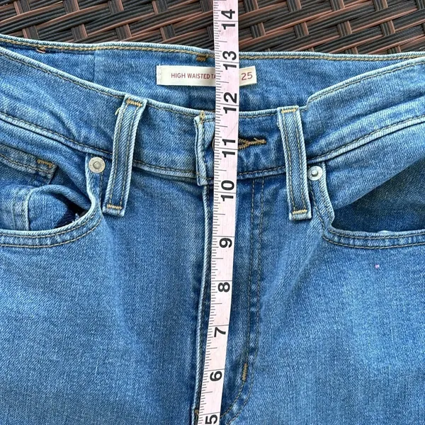 Levi’s High waisted Taper‎ jeans Size 25 - Image 11