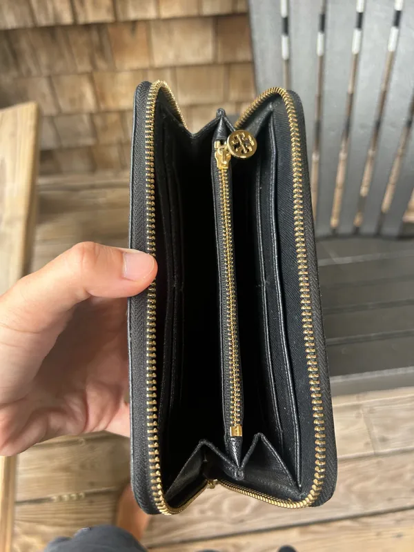 Tory Burch Leather Wallet Black - Image 13