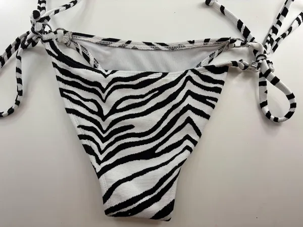 Target Bikini Set zebra pattern  - Image 5