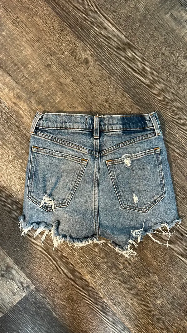 Abercrombie & Fitch Shorts - Image 3