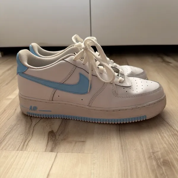 Air Force 1 Custom Baby Blue Size 8 - Image 4