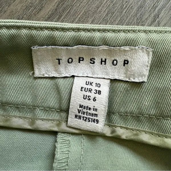 TOPSHOP Pleated High Rise Pants Sage Green US 6 Cropped - Image 2