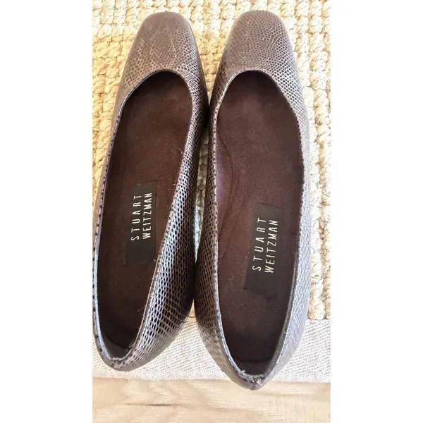 Vintage Stuart Weitzman Brown Lizard Embossed Block Heels - Image 9