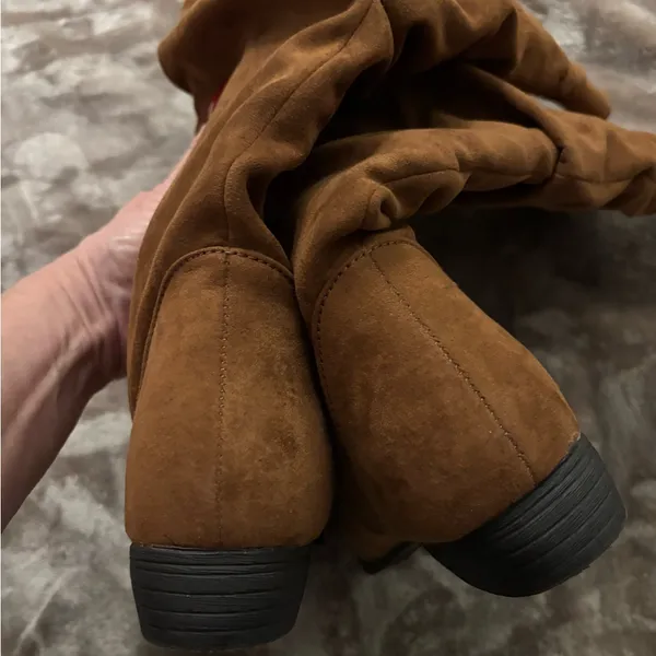 Forever 21 Boots Women’s Size 6.5 Chestnut Knee High Faux Suede Boots - Image 3