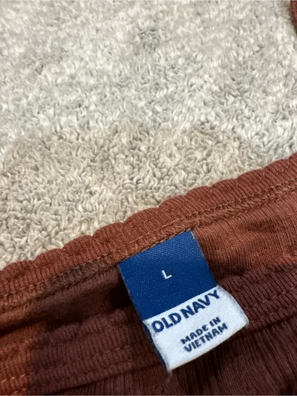 Old Navy Women's Brown Ribbed Spaghetti-Strap Cami - Image 2