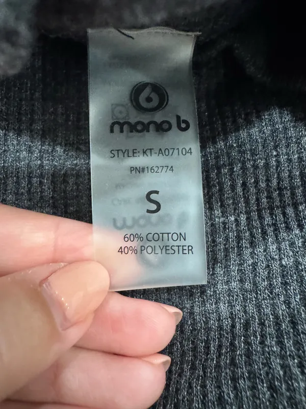 Mono B Dark Grey Cropped Sweater - Image 3