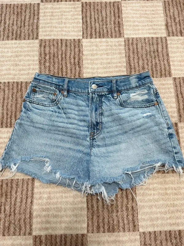 AE Relaxed Short Size 4 Denim - Image 2
