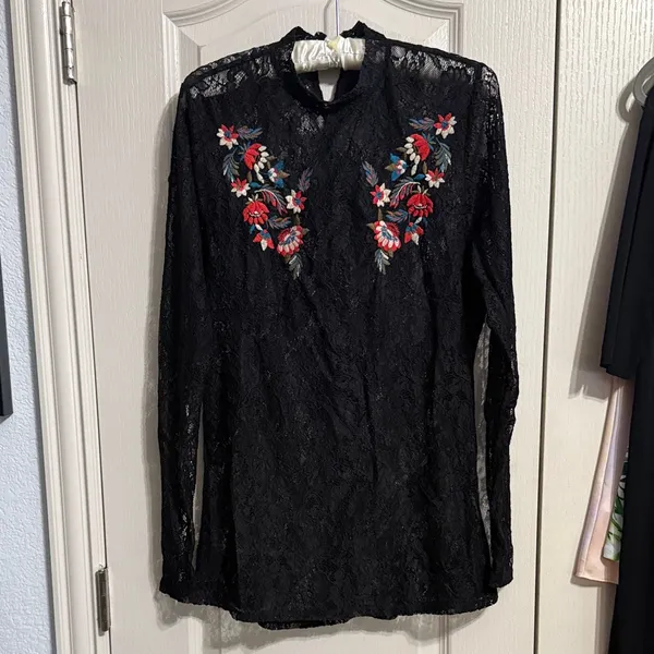 Lane Bryant Black Sheer Lace‎ Long Sleeve Floral Embroidery Western Whimsigoth - Image 2