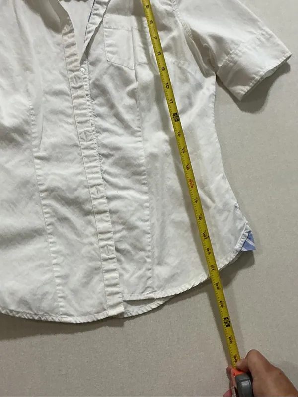 American Eagle Outfitters White Short-Sleeve Button-Down Shirt - Image 3