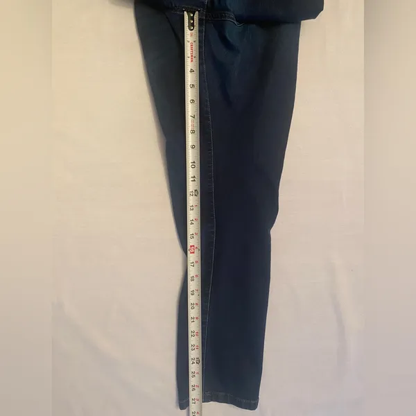 Isabel maternity by Isabel & Ingrid‎ Skinny Jeans - Image 5