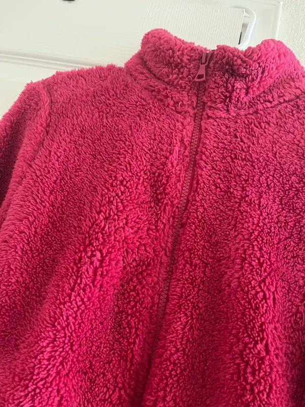 Uniqlo Jacket - Image 2