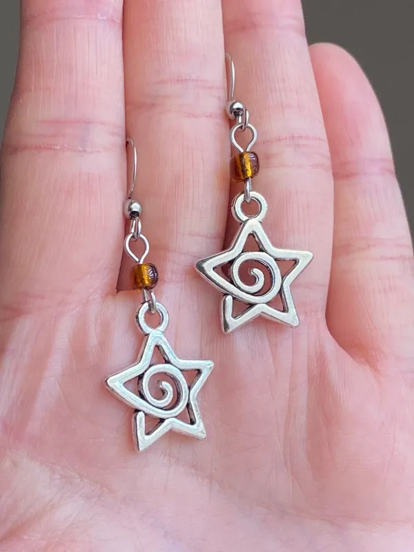 Handmade funky grunge y2k swirl star dangle earrings 🌙🌀 - Image 3