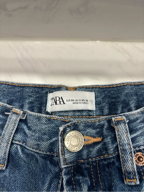 Zara semi-flare jeans - Image 2