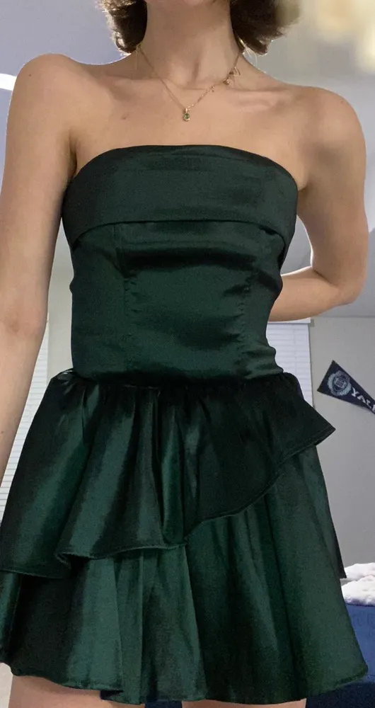 emerald green dress - Image 2
