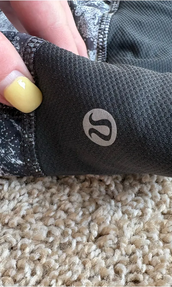 Lululemon Find Your Pace Shorts High-Rise 3" - Image 5
