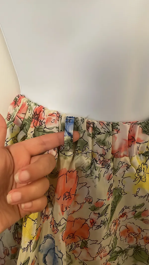 Hardly Worn Floral Mini Skirt with under pants - Image 4