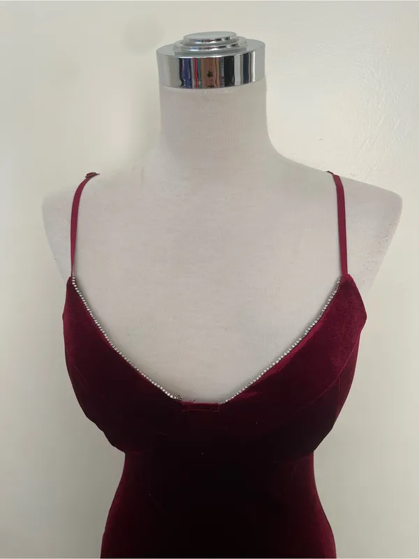 Windsor Velvet Spaghetti-Strap Midi Dress in Wine - Image 2