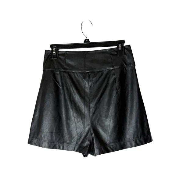 Intermix Shorts Women 4 Black Kitty Pleated Faux Leather‎ High Rise Streetwear - Image 3