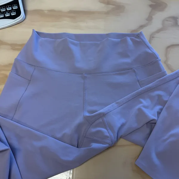Uniqlo AIRism UV Protection Soft Pocket Leggings Purple Lilac Medium Athleisure - Image 6
