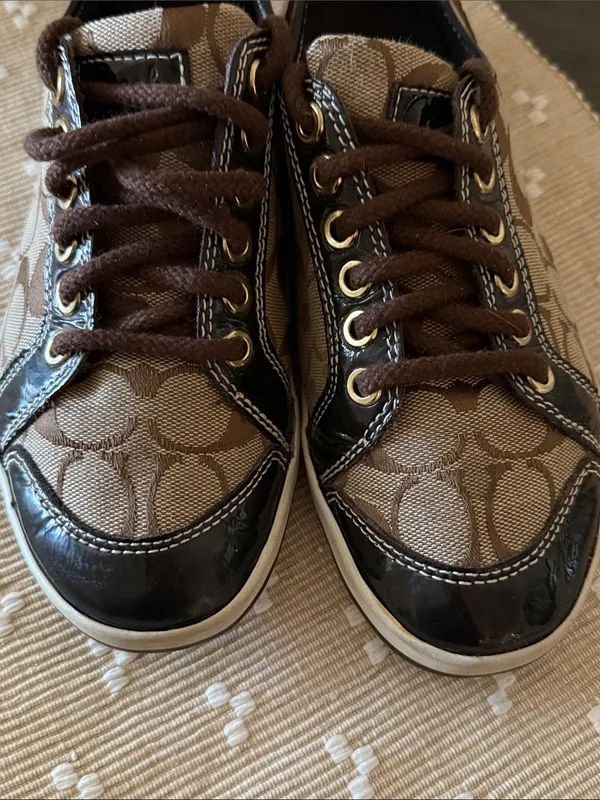Coach Signature C Jacquard Patent Leather Low Top Sneakers Brown Khaki Size 7 - Image 3