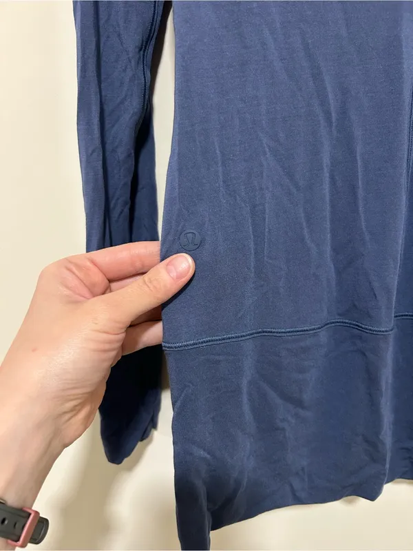 Lululemon Rule the Day Long Sleeve in Code Blue Size 6 Small - Image 6