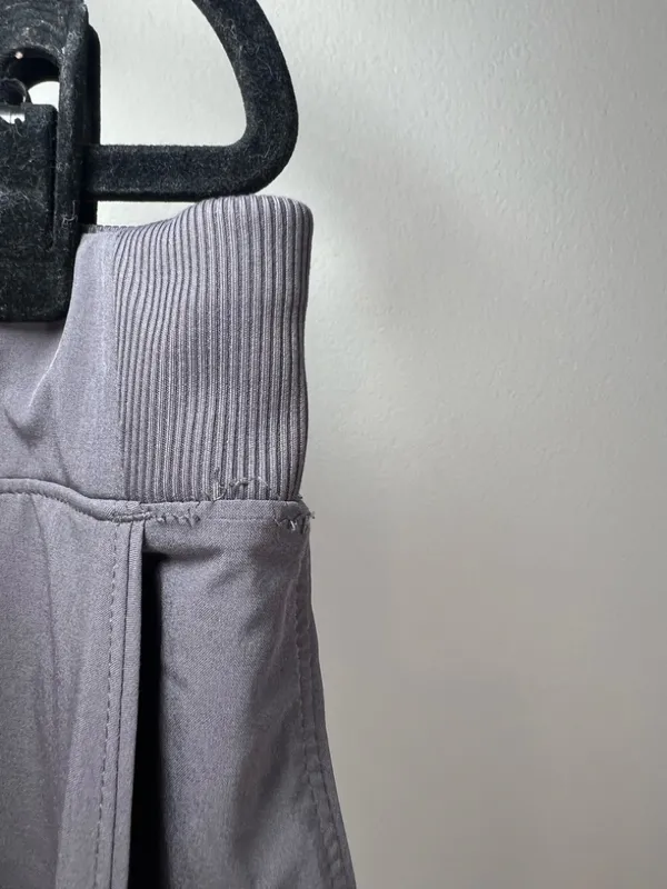 Athleta Brooklyn Shorts Silver Bells Gray Pockets Activewear Travel Hiking Sz 14 - Image 6