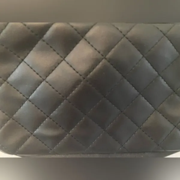 Kuchen & Co Black Text Purse - Image 7