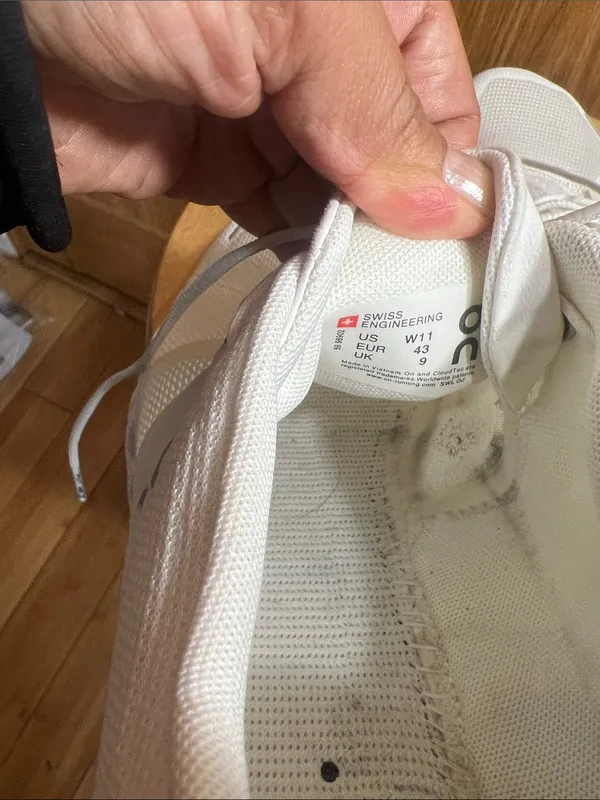 On Running Women's White Athletic Lace-Up Sneakers - Image 7