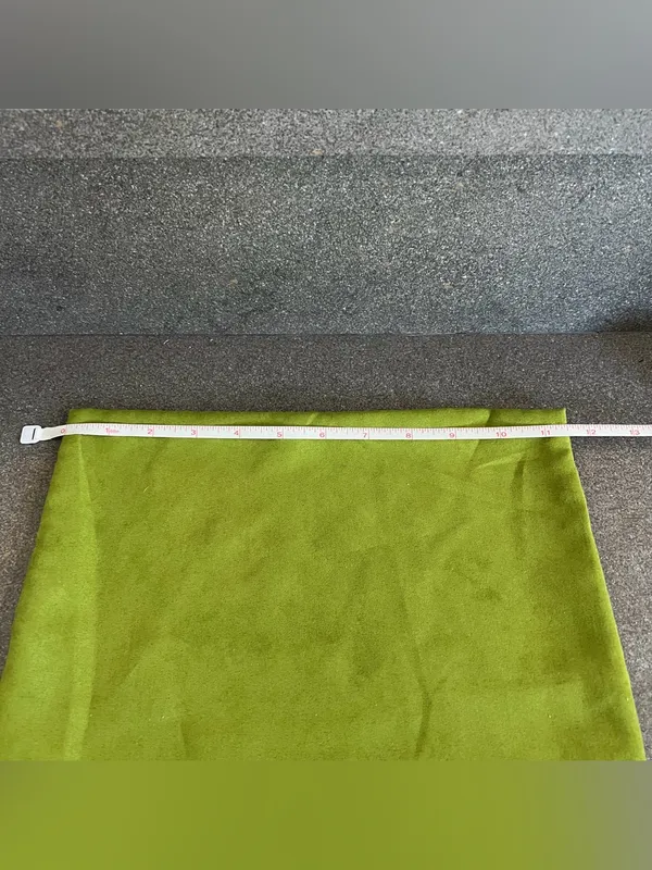Tory Burch Signature Green Shoebox & Matching Dust Bag Set - Image 12