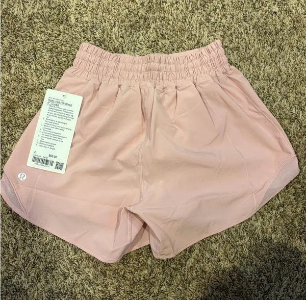 Lululemon Shorts Hotty Hot 4" High-Rise - Image 2