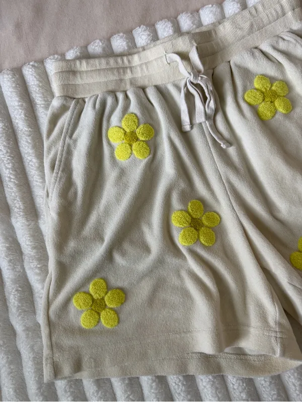 Bond73 Boutique Floral Shorts - Image 2