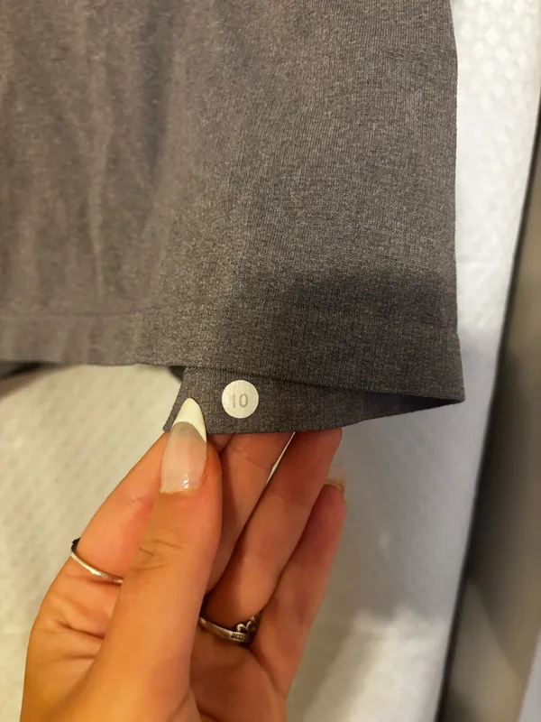 Lululemon Shirt - Image 4