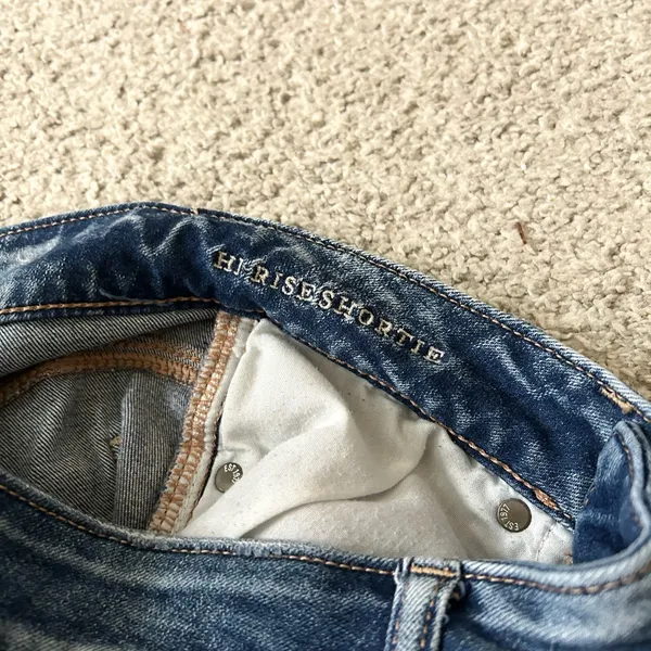 American Eagle hi rise‎ shortie Jean shorts size 4 - Image 4