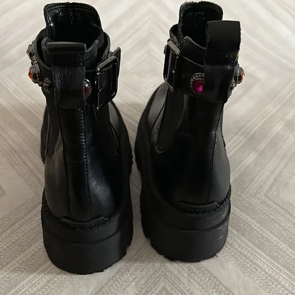 Kurt Geiger Sawyer Womens Black Embellished Leather Slip On Chelsea Boots Siz 37 - Image 5