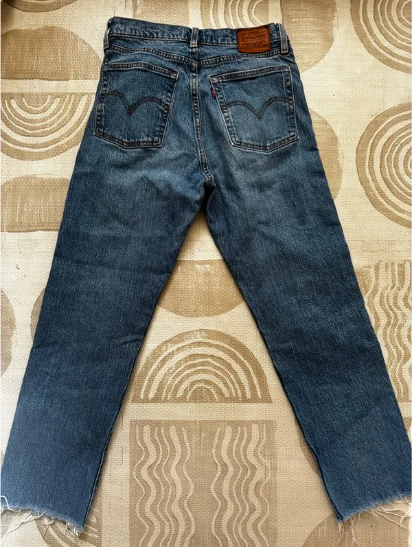 Levi’s Wedgie Straight Jeans - Image 2