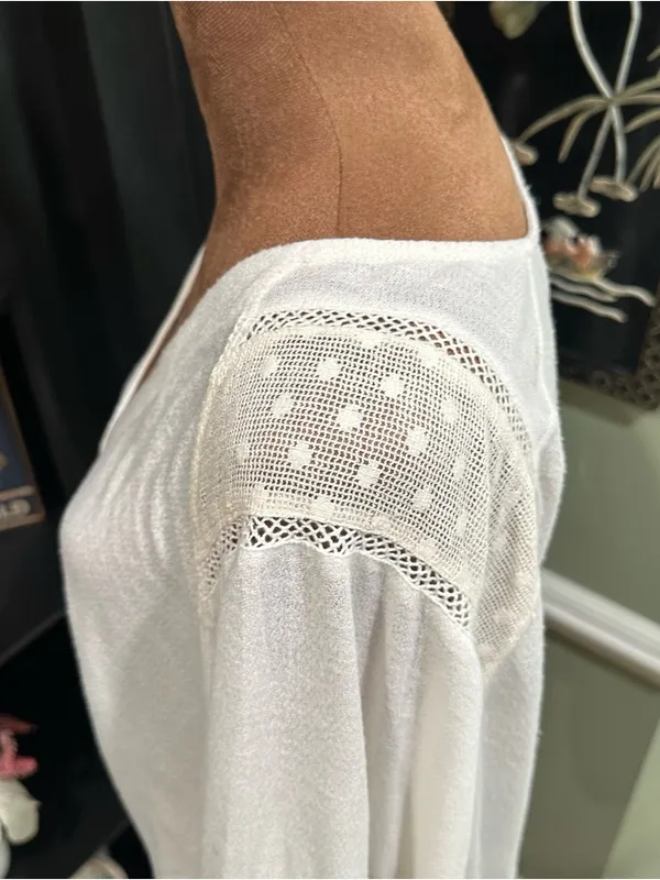 Free People White Embroidered Peasant Wrap Blouse – Boho Lace & Crochet Size XS - Image 4