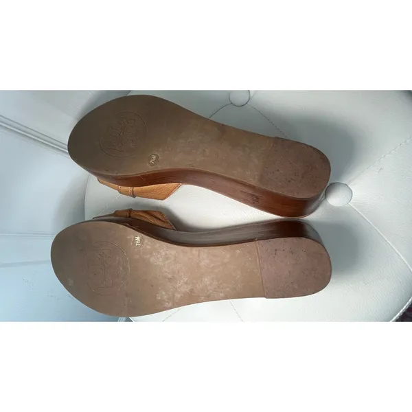 Tory Burch Cognac Leather Wood Platform Wedge Sandals Gold Buckle Mules 7.5 - Image 8