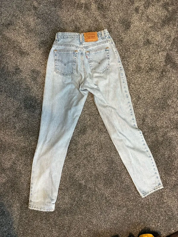 Vintage Levi’s Jeans 550 Relaxed Fit Tapered - Image 2
