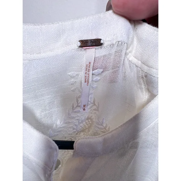 Free People Ivory Button Up High Low Tunic Embroidered Cutout Back M - Image 4