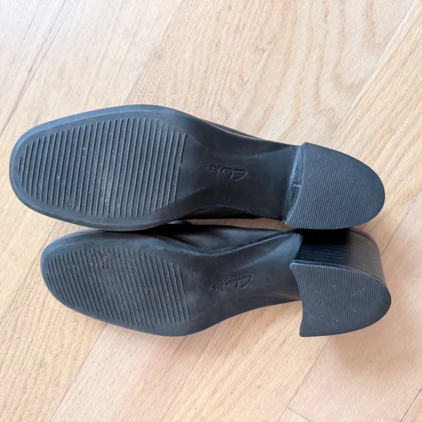 Clarks Black Leather Mules Clogs Slides Comfort Casual Shoes Size 8 - Image 2