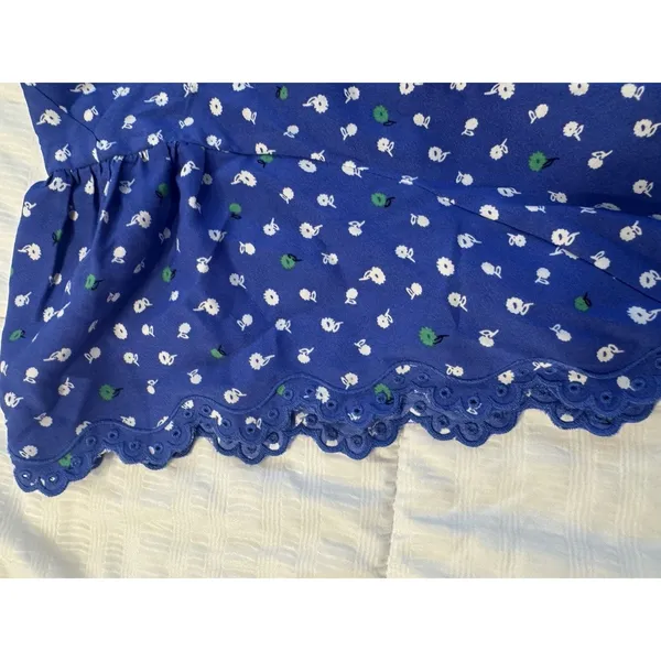 Ann Taylor Blue Floral Top Ruffled Short Sleeve Women's Small Office Spring - Image 3