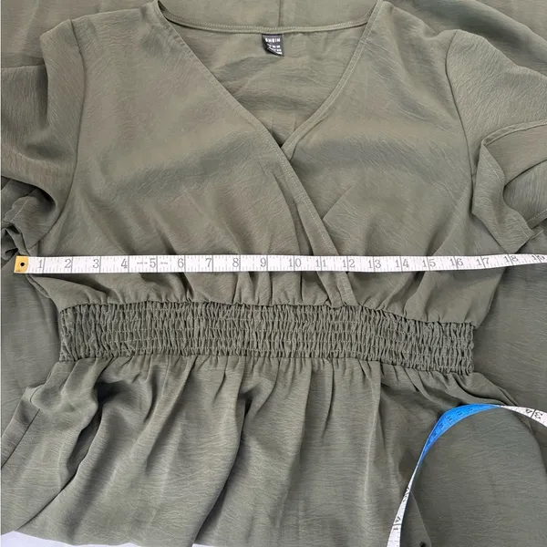 SHEIN Green Asymmetrical Dress - Image 3
