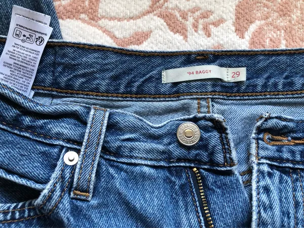 Levi's 94 baggy jeans in blue, size 29 #baggy #denim - Image 4