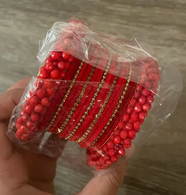 Red Bangles - Image 3