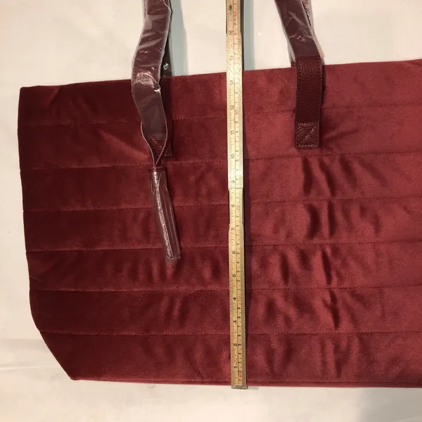 New Barnes And Noble Red Quilted Velvet Tote Bag Book Lovers Travel - Image 4