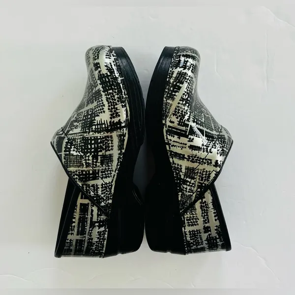 DANSKO Black and White Artistic Mules with Chunky Sole Size 36 (5.5) - Image 6
