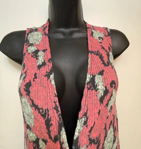 LulaRoe XS JOY sleeveless layering piece. - Image 2