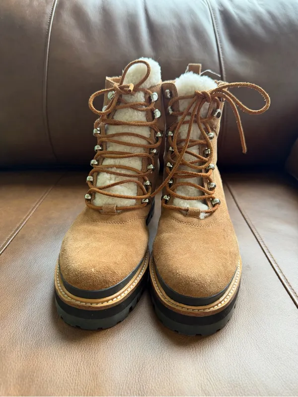 Marc Fisher Lizzie Genuine Leather and Shearling Lug Sole Boots Size 8.5 - Image 4