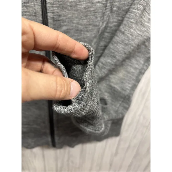 Womens Size 8 Lululemon Scuba Hoodie Gray - Image 4