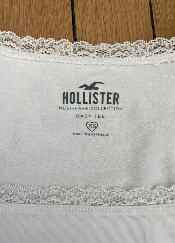 Hollister Baby Tee - Image 2